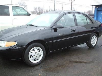 Used Ford Escort 1998 : $2850