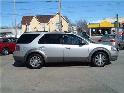 Used Ford TaurusX 2008 : $10995