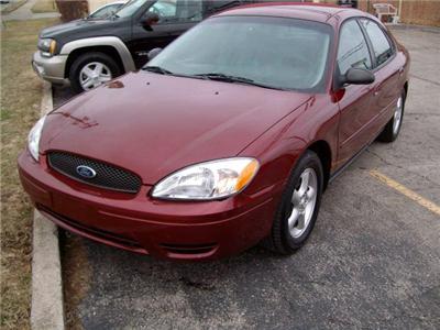 Used Ford Taurus 2004 : $6995