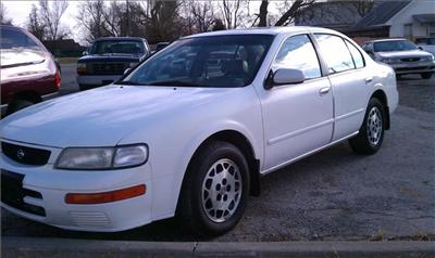 Used Nissan Maxima 1996 : $2950