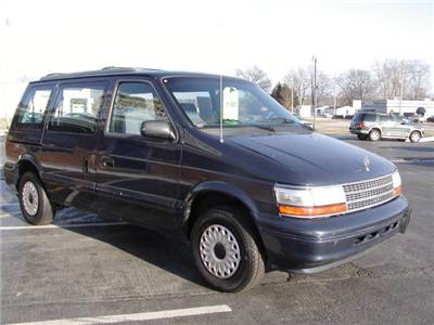 Used Plymouth Voyager 1994 : $1950