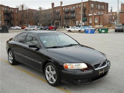 Used Volvo S60 2004 : $13995
