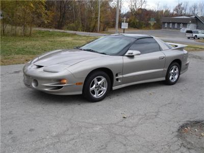 Used Pontiac Firebird 1999 : $9700