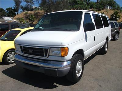 Used Ford Econoline Wagon 2005 : $11900