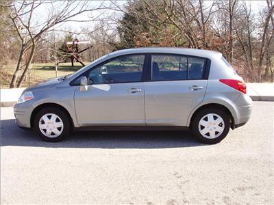 Used Nissan Versa 2010 : $12950