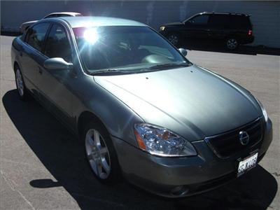 Used Nissan Altima 2003 : $7700