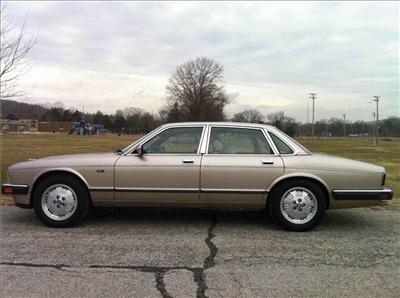 Used Jaguar XJ6 1994 : $4200