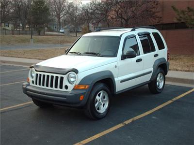 Used Jeep Liberty 2006 : $10990