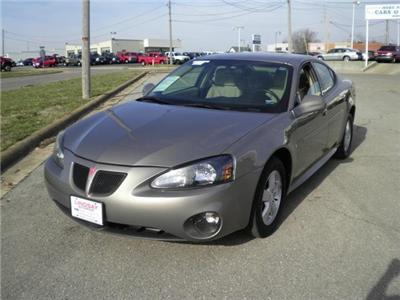 Used Pontiac GrandPrix 2007 : $9900
