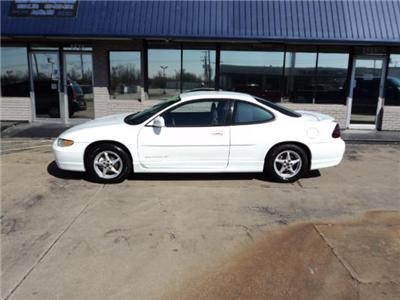 Used Pontiac GrandPrix 2000 : $2900