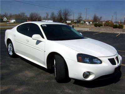 Used Pontiac GrandPrix 2006 : $8900