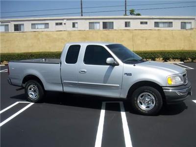 Used Ford F150 2002 : $4995