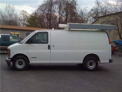 Used Chevrolet Express 2002 : $0