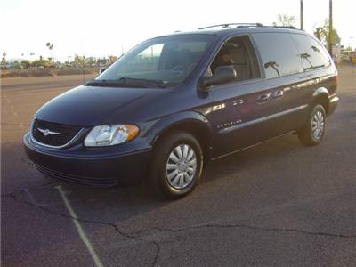 Used Chrysler TownandCountry 2001 : $4999