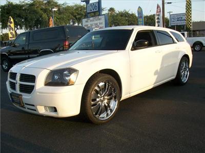 Used Dodge Magnum 2006 : $10995