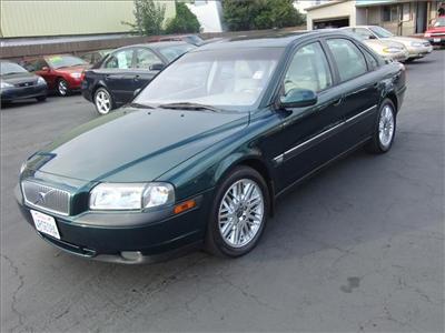 Used Volvo S80 2001 : $6995