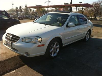 Used Nissan Maxima 2000 : $3995