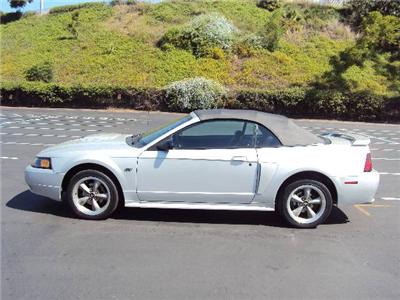 Used Ford Mustang 2002 : $9999