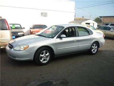 Used Ford Taurus 2002 : $3999