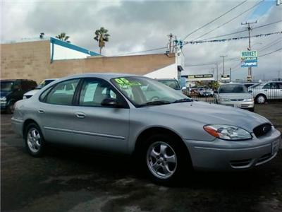 Used Ford Taurus 2005 : $7455