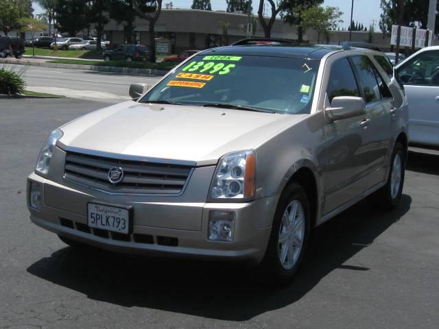 Used Cadillac SRX 2005 : $13995