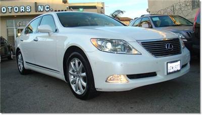Used Lexus LS460 2008 : $47485