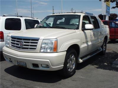 Used Cadillac EscaladeEXT 2004 : $16888