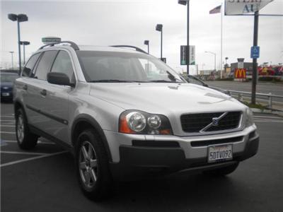 Used Volvo XC90 2004 : $11995