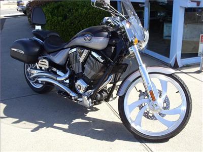 Used Victory Vagas 2006 : $8995