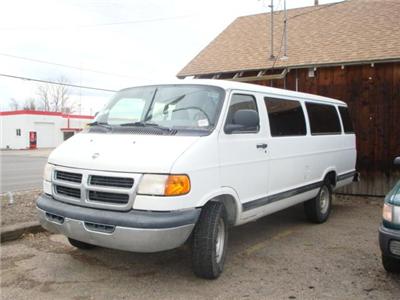 Used Dodge RamWagon 2000 : $4950