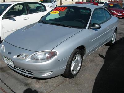 Used Ford Escort 2000 : $2395