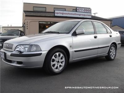 Used Volvo S40 2001 : $0