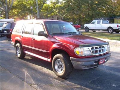 Used Ford Explorer 1997 : $2800
