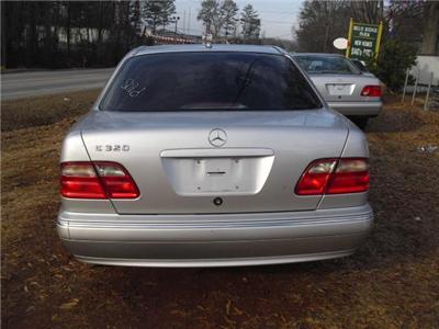 Used Mercedes-Benz EClass 2002 : $8999