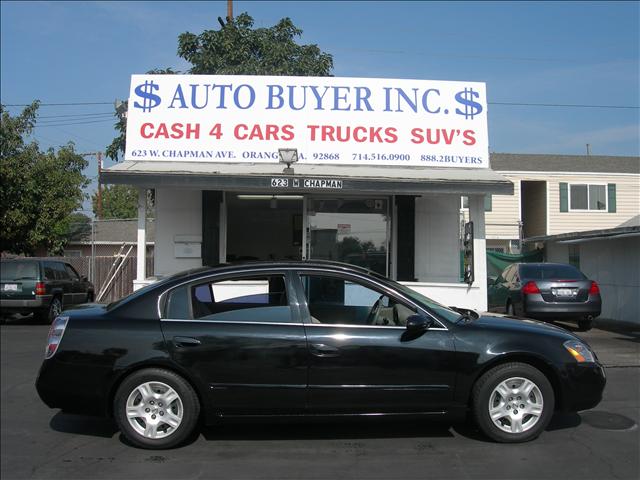 Used Nissan Altima 2005 : $10995