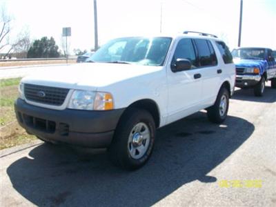 Used Ford Explorer 2003 : $5995