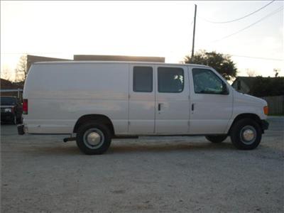 Used Ford Econoline 2004 : $4395