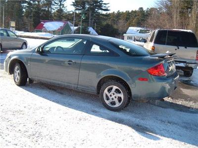 Used Pontiac G5 2007 : $7500
