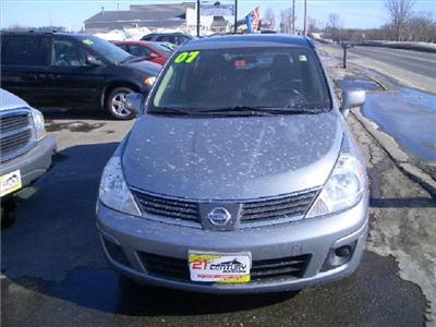 Used Nissan Versa 2007 : $9690