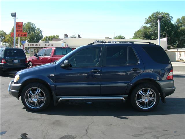 Used Mercedes Benz M Class 1999 : $7995