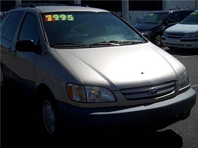 Used Toyota Sienna 2002 : $6995