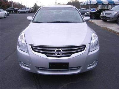 New Nissan Altima 2010 : $37900
