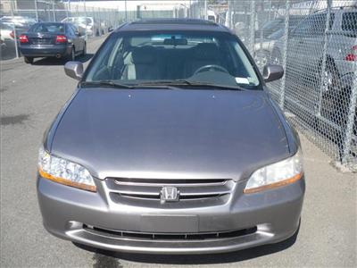 Used Honda Accord 2000 : $4950
