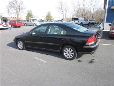 Used Volvo S60 2002 : $7300