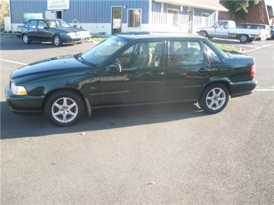 Used Volvo S70 2000 : $5400
