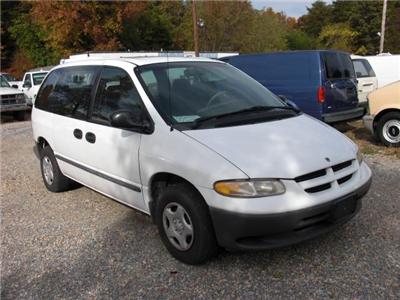 Used Dodge Caravan 2000 : $3900