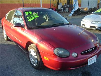 Used Ford Taurus 1999 : $4195