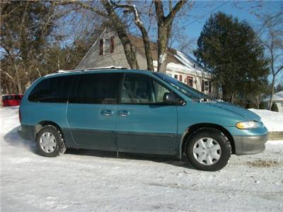 Used Dodge GrandCaravan 1996 : $1995