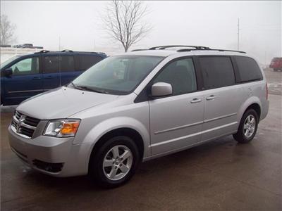 Used Dodge GrandCaravan 2010 : $16900