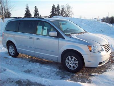Used Chrysler TownandCountry 2010 : $18900